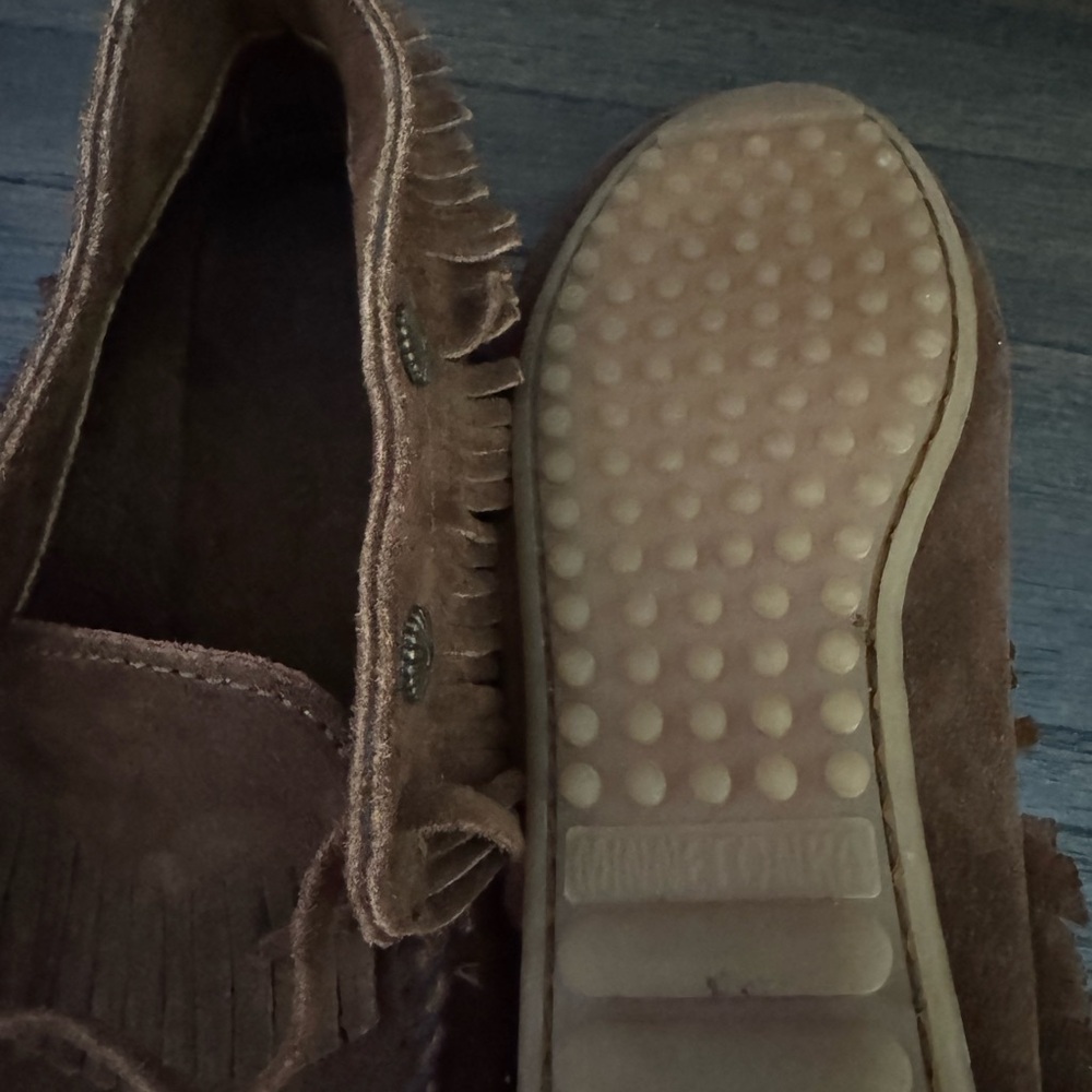 Minnetonka Fringe Suede Boots - Brown - Picture 7 of 7